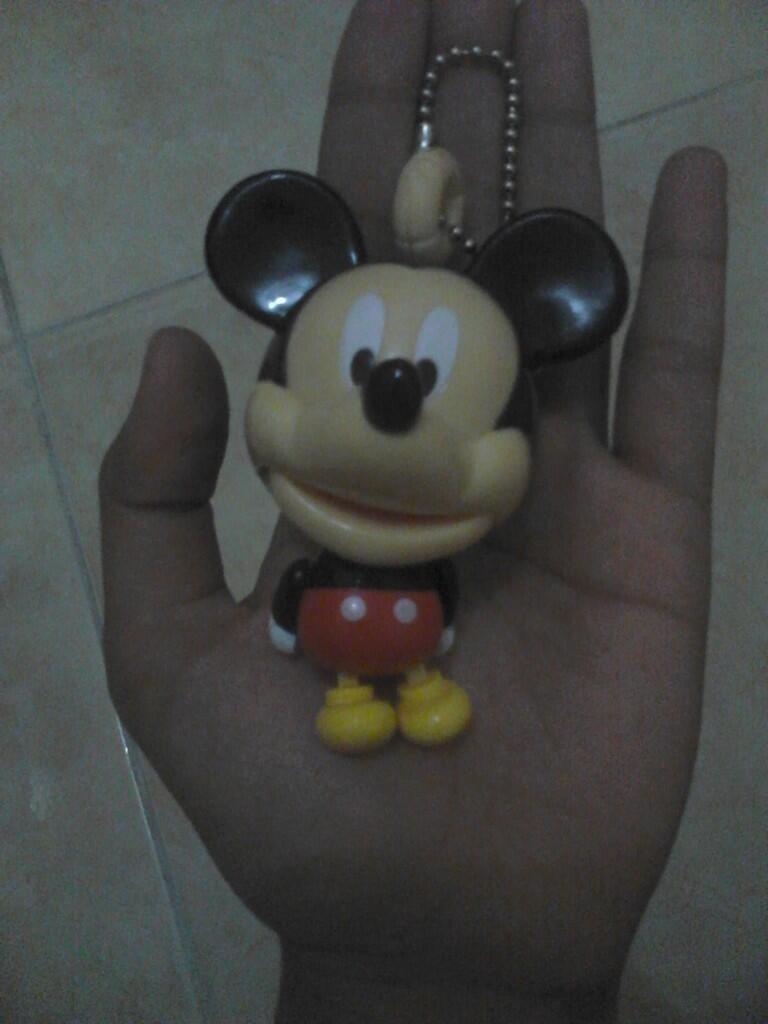 Gantungan Kunci Goyang Mickey Mouse dan Minnie Mouse