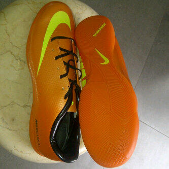 Sepatu Futsal Nike Mercurial Vapor 9 Terbaru | Ungu, Orange, Silver , Biru , Kuning