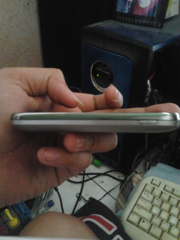 Samsung Galaxy Young GT-S5360 fullset Bandung