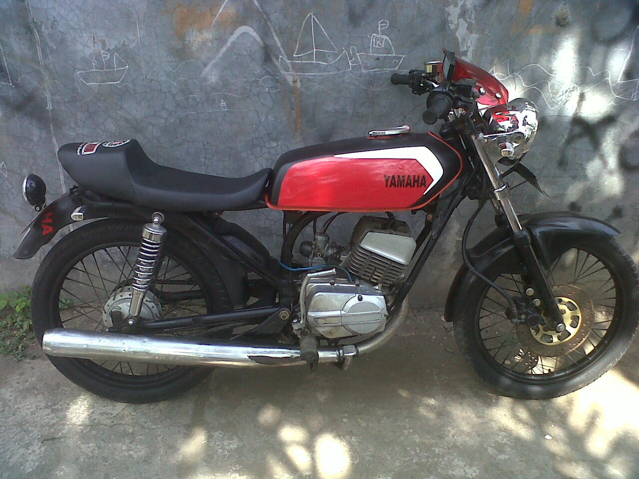 YAMAHA RX 100 CLASSIC