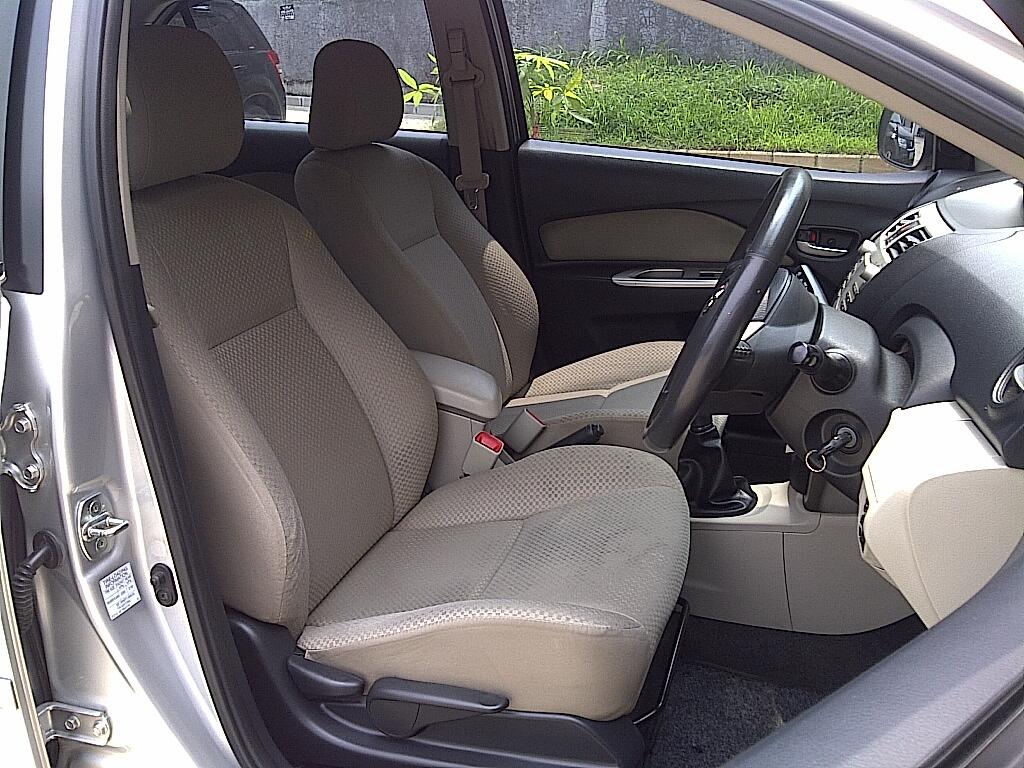 Toyota Vios 2008 tangan 1