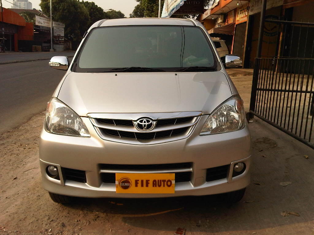 TOYOTA AVANZA 1.3 G AT 2010 SILVER METALIK