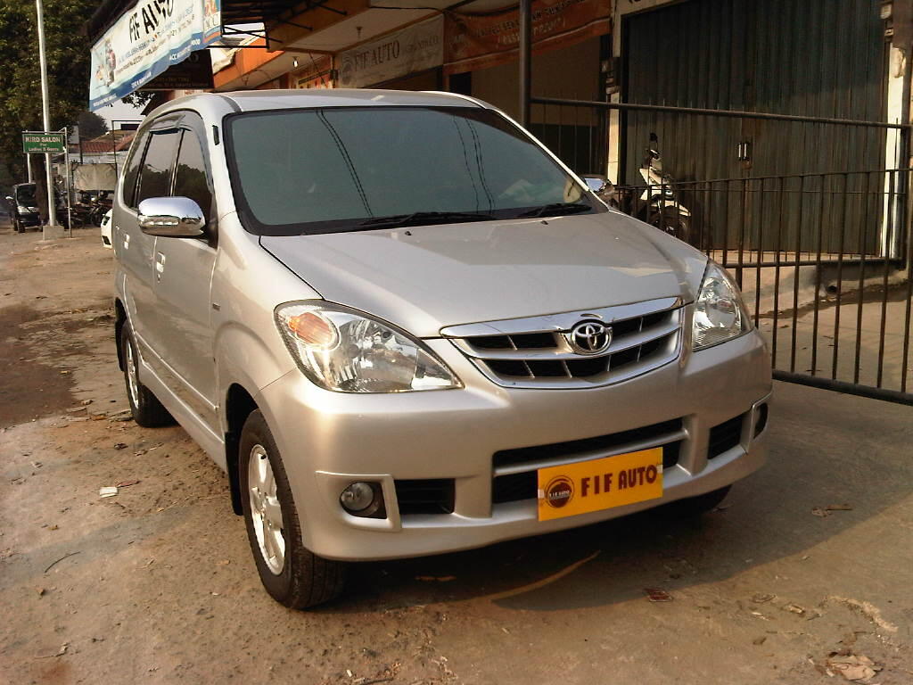 TOYOTA AVANZA 1.3 G AT 2010 SILVER METALIK