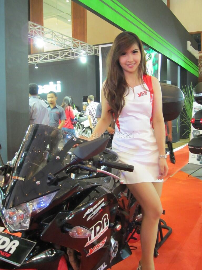 Photo-photo Jakarta Motor Show 2012