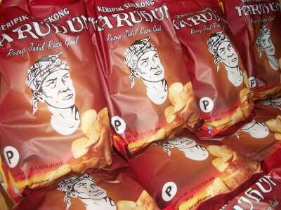Beberapa Makanan yang Setia Nemenin Nonton