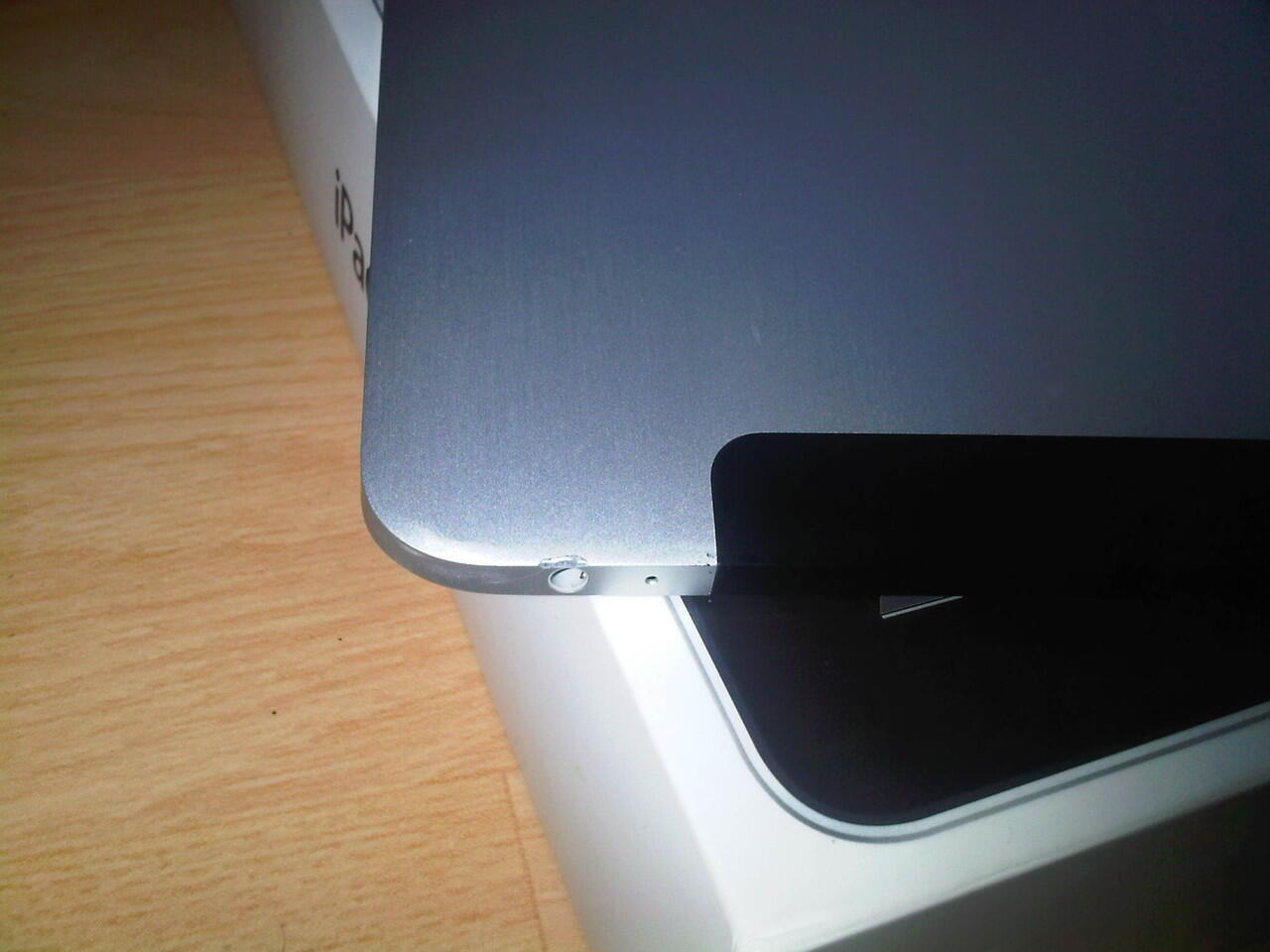 JUAL IPAD1 64GB WIFI 3G SECOND (BLACK)