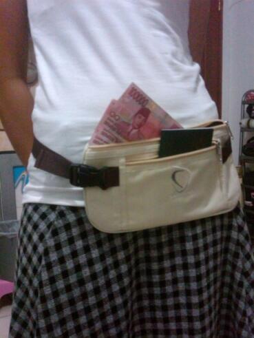 Tas pasport merk Zco bahan anti air