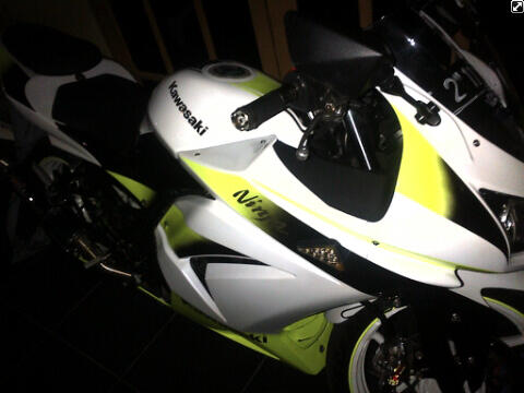 ***Jual Motor Ninja 250 Putih Hijo Sudah di Modif Cekidot 42jt Nego***