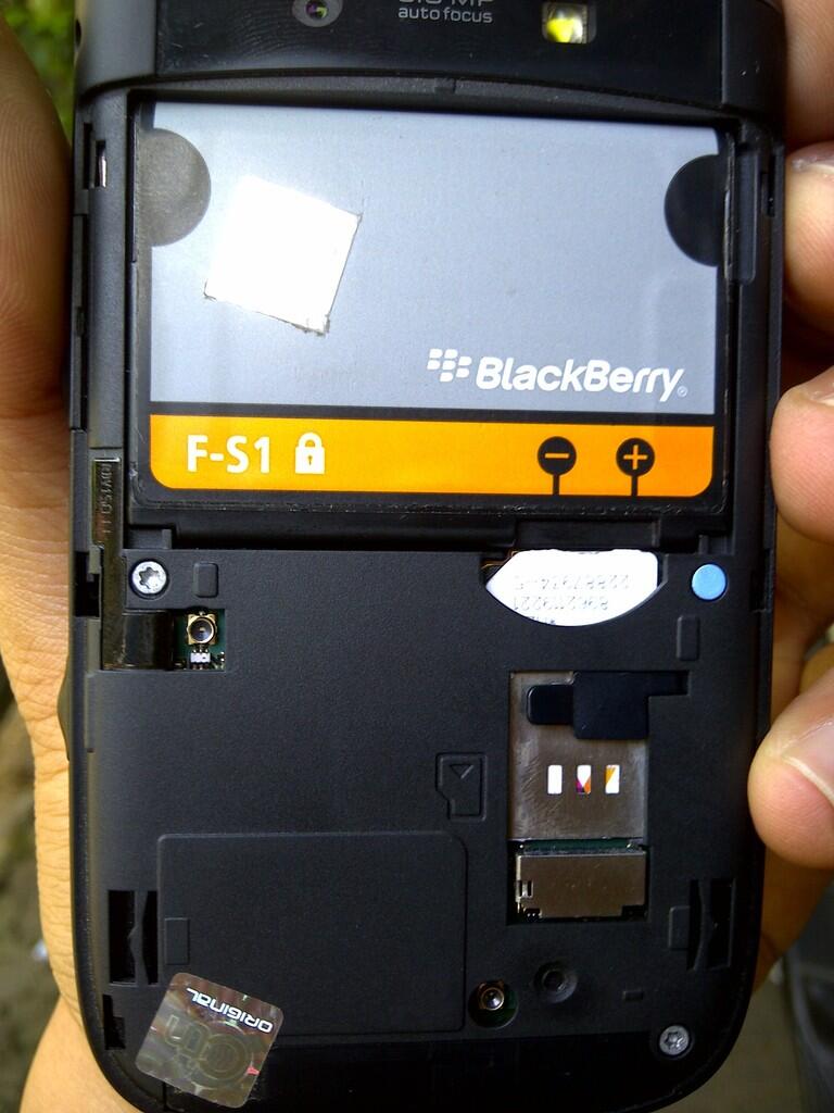 bb torch 9800,istimewa,garansi ctn masih panjang