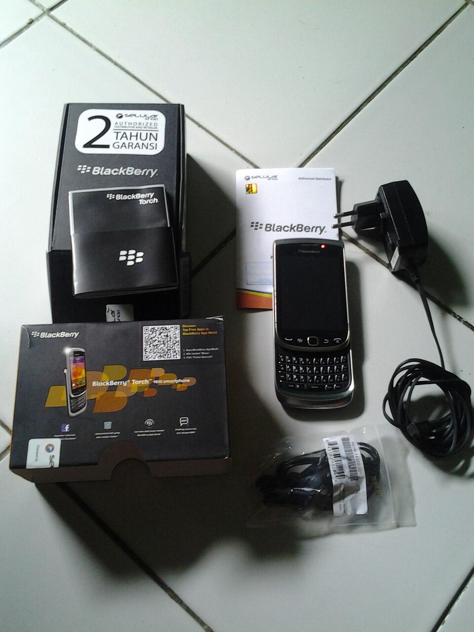WTS BLACKBERRY TORCH 9810 a.k.a JENINGS (torch 2)