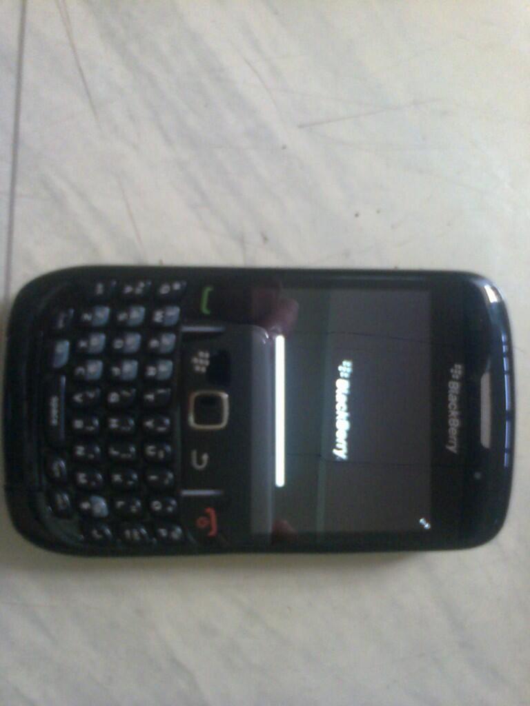 BLACKBERRY gemini 8520 HITAM