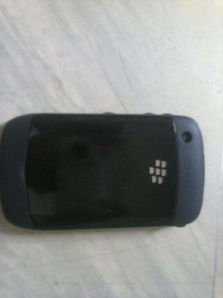 BLACKBERRY gemini 8520 HITAM