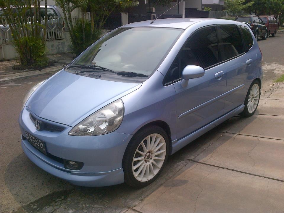 honda jazz idsi 2004 keren abis..