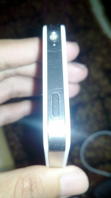Iphone 4 CDMA Like New Garansi Terima TT Malang