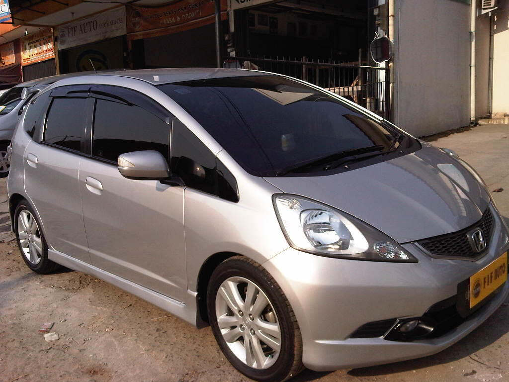 HONDA ALL NEW JAZZ RS AT 2009 SILVER METALIK