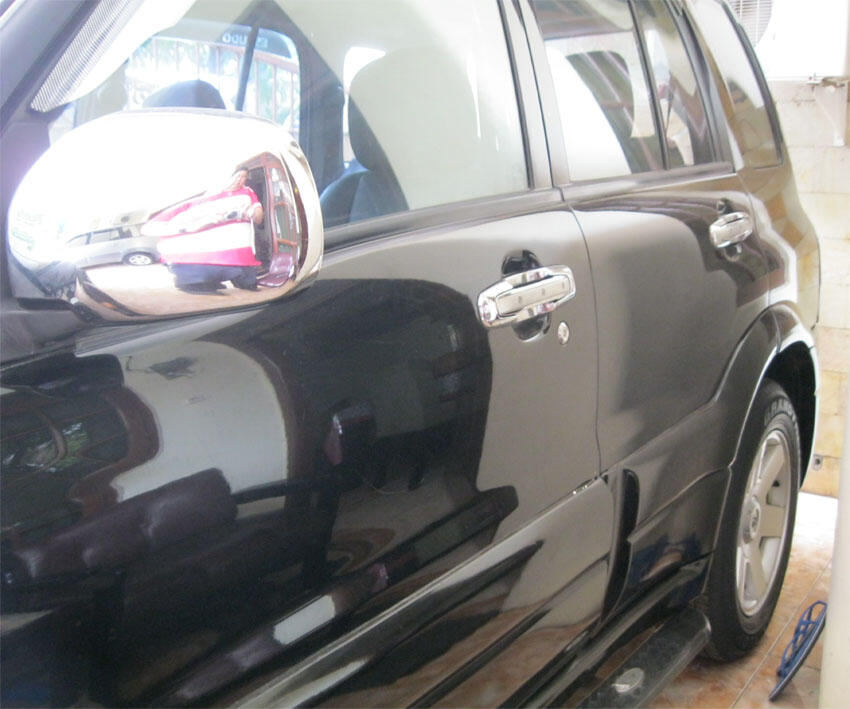 SUZUKI ESCUDO 1.6 TAHUN 2005 WARNA HITAM