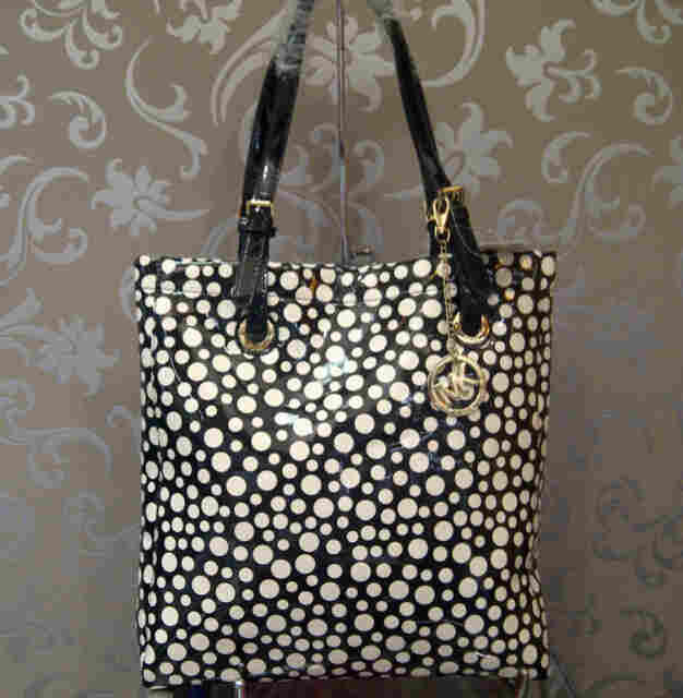 branded bags harga murmeerrr....