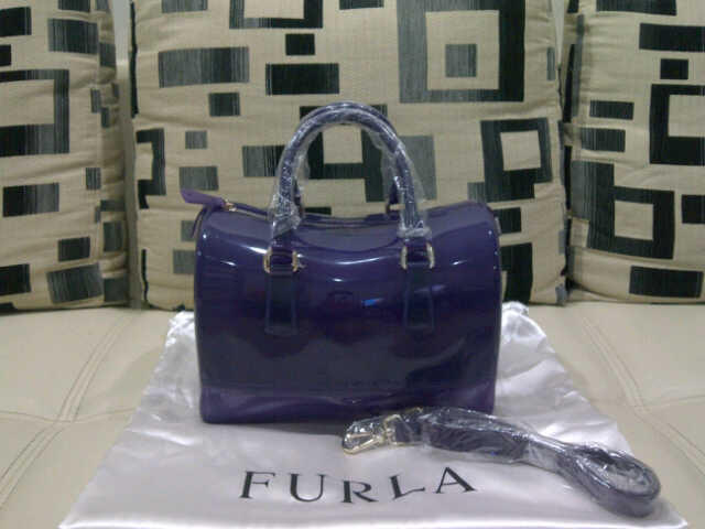 branded bags harga murmeerrr....
