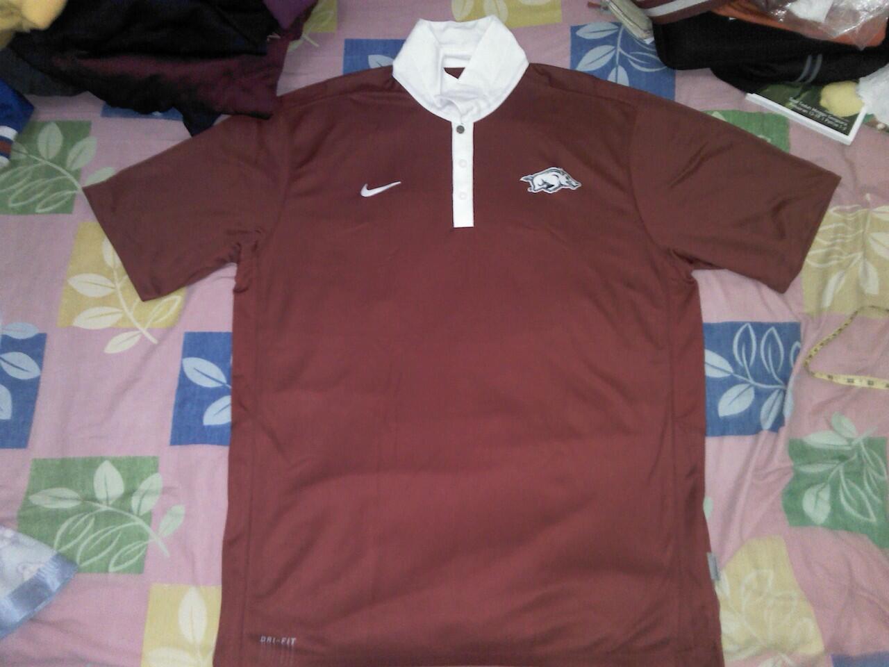 jaket hoodie sweater Nike ORI harga murah banget se kaskus gan!!