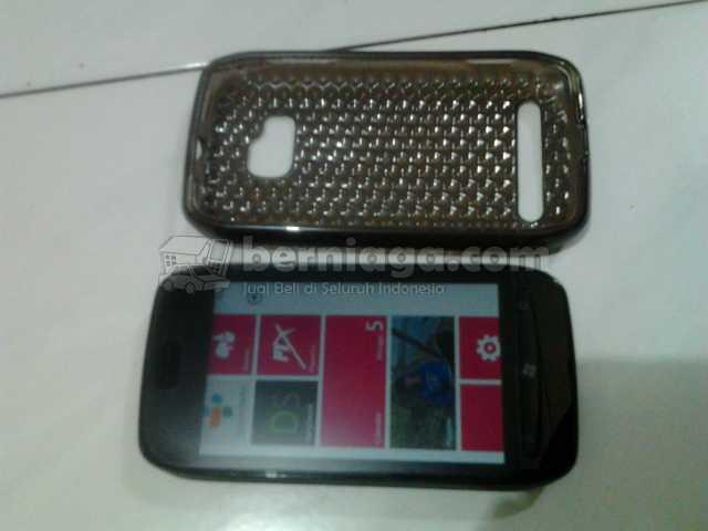 Jual Nokia 710 Windows Phone Warna Hitam Fullset Masih Garansi Solo Boyolali Pabelan