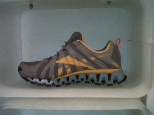 Jual Barang ORIGINAL !! Tas, Jaket (Running/casual), Sepatu (Bola, Sport, Casual)