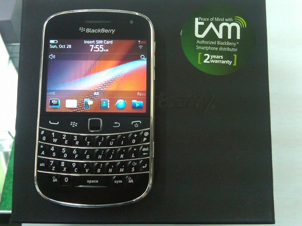 blackberry dakota 9900 black grs TAM nov 13