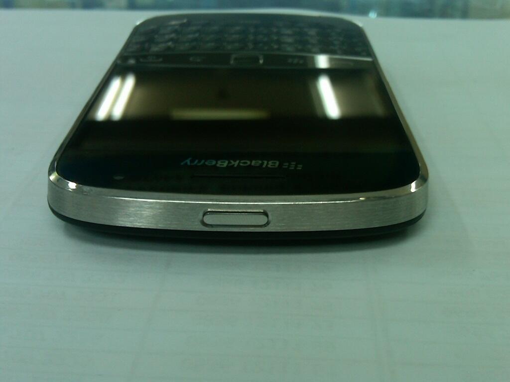 blackberry dakota 9900 black grs TAM nov 13