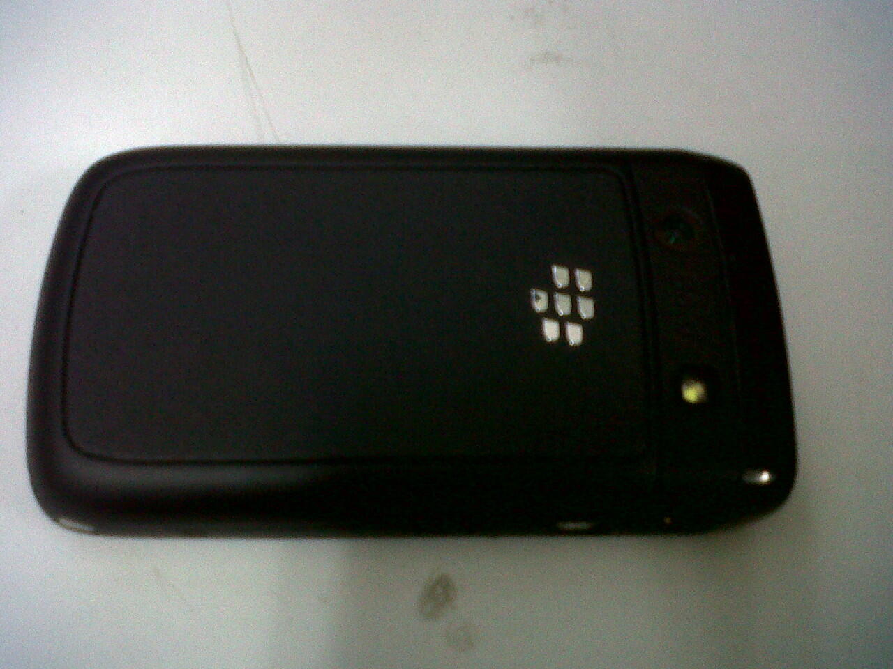 BLACKBERRY ONYX 2 9780 SECOND BERGARANSI