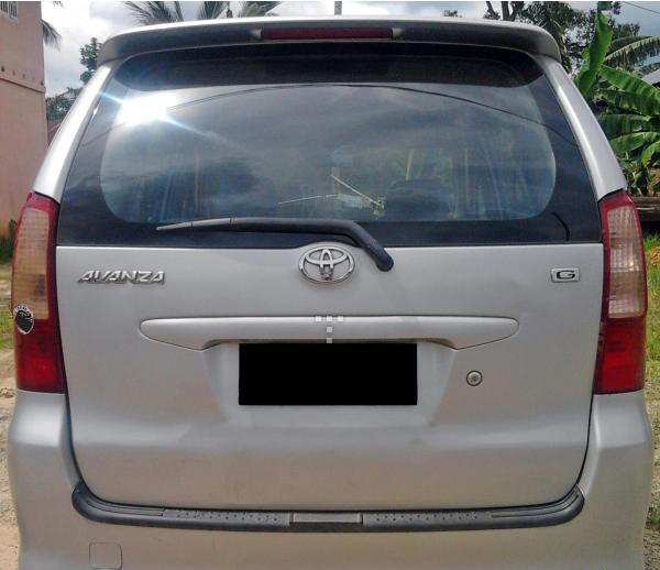 Avanza Type G 2005 M/T Silver - Over Kredit