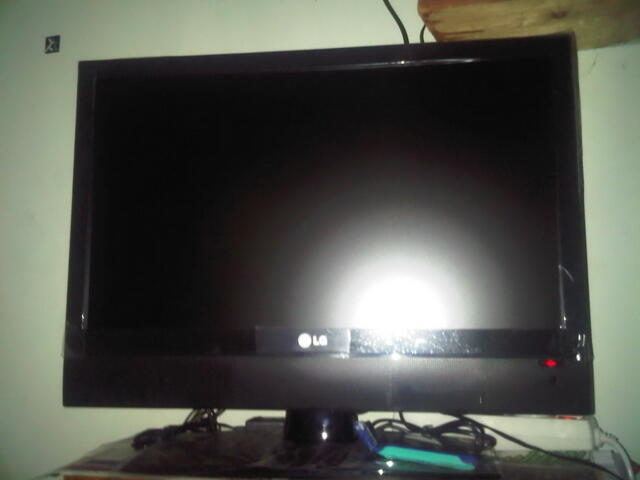 2nd TV LED LG 22 LS2100 FULLHD JOGJA/YOGYA