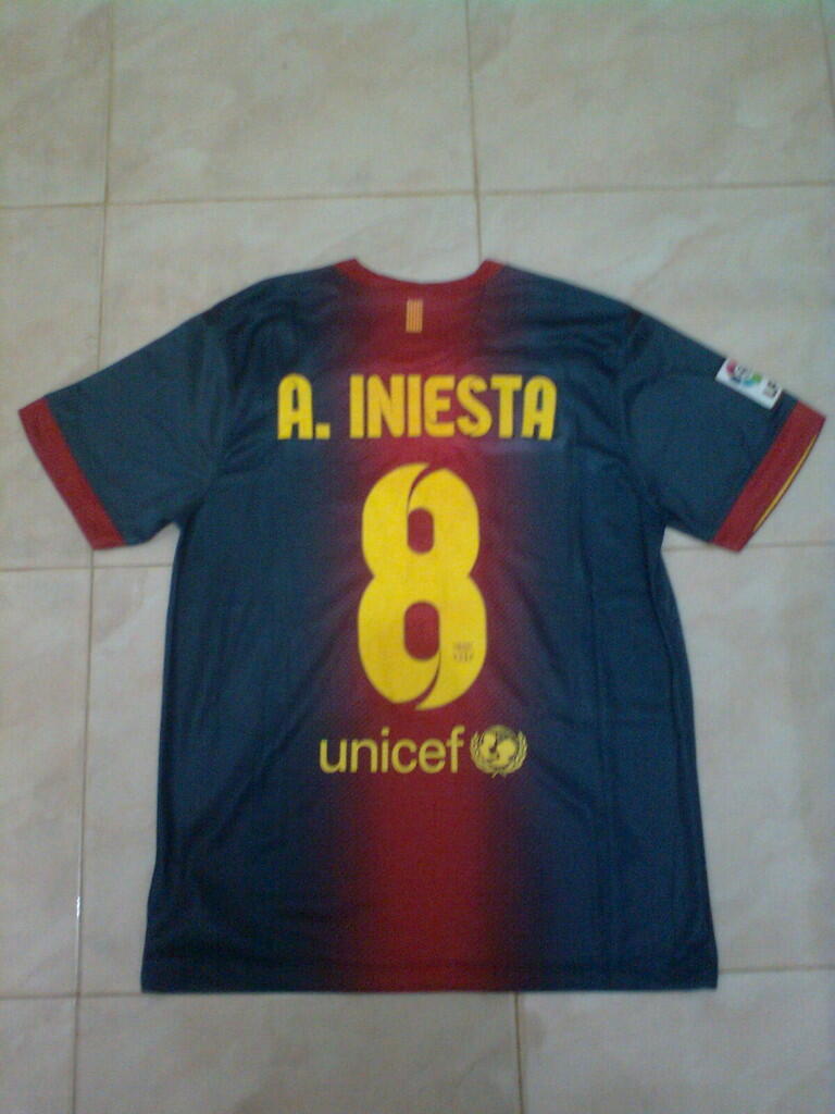 Lelang Jersey Barcelona Home *A Iniesta* Player Issue