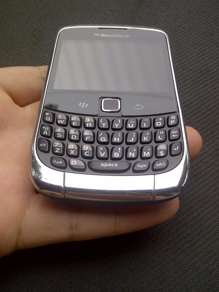 WTS : BB Gemini 3G 9300 Warna Chrome Garansi TAM
