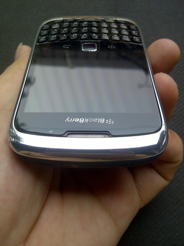 WTS : BB Gemini 3G 9300 Warna Chrome Garansi TAM