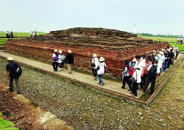 Candi-Candi dan Situs Bersejarah di Jawa Barat