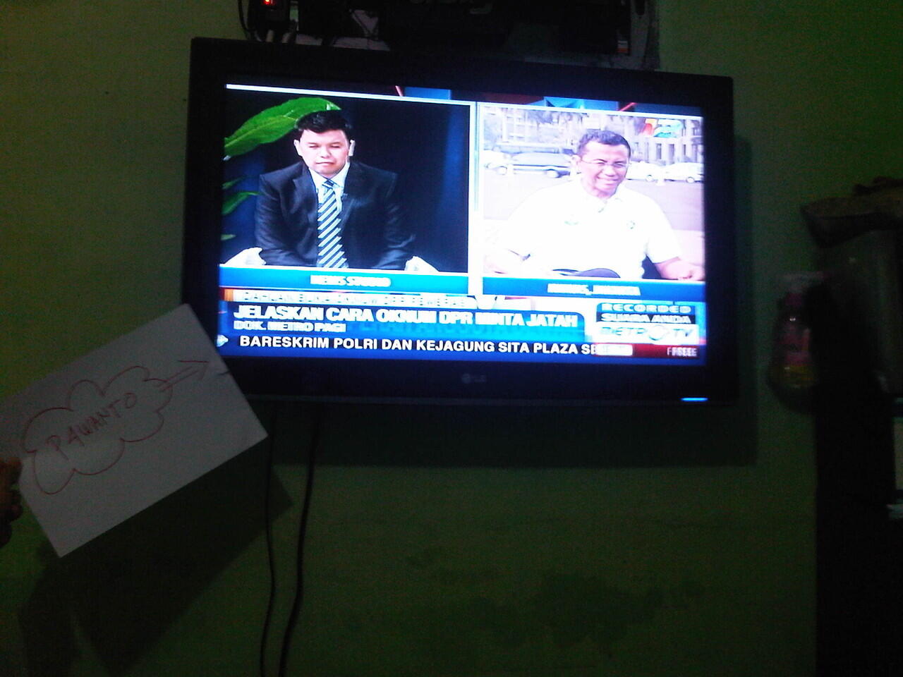 di Jual LCD TV 32 inchi LG 32LK311 masih garansi