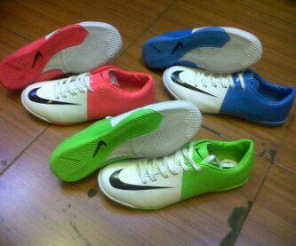 jual sepatu futsal murah meriah