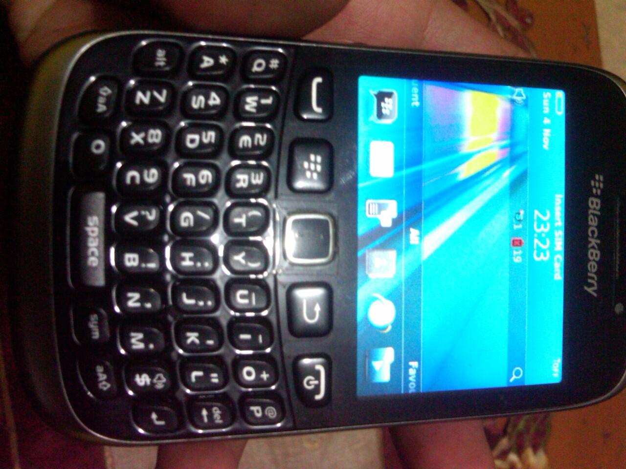 juaal butuh bb amstrong 9320.. sikat gan...