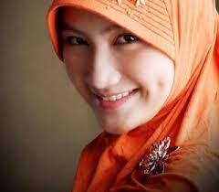 4 Tips Memilih Jilbab Sesuai Bentuk Wajah