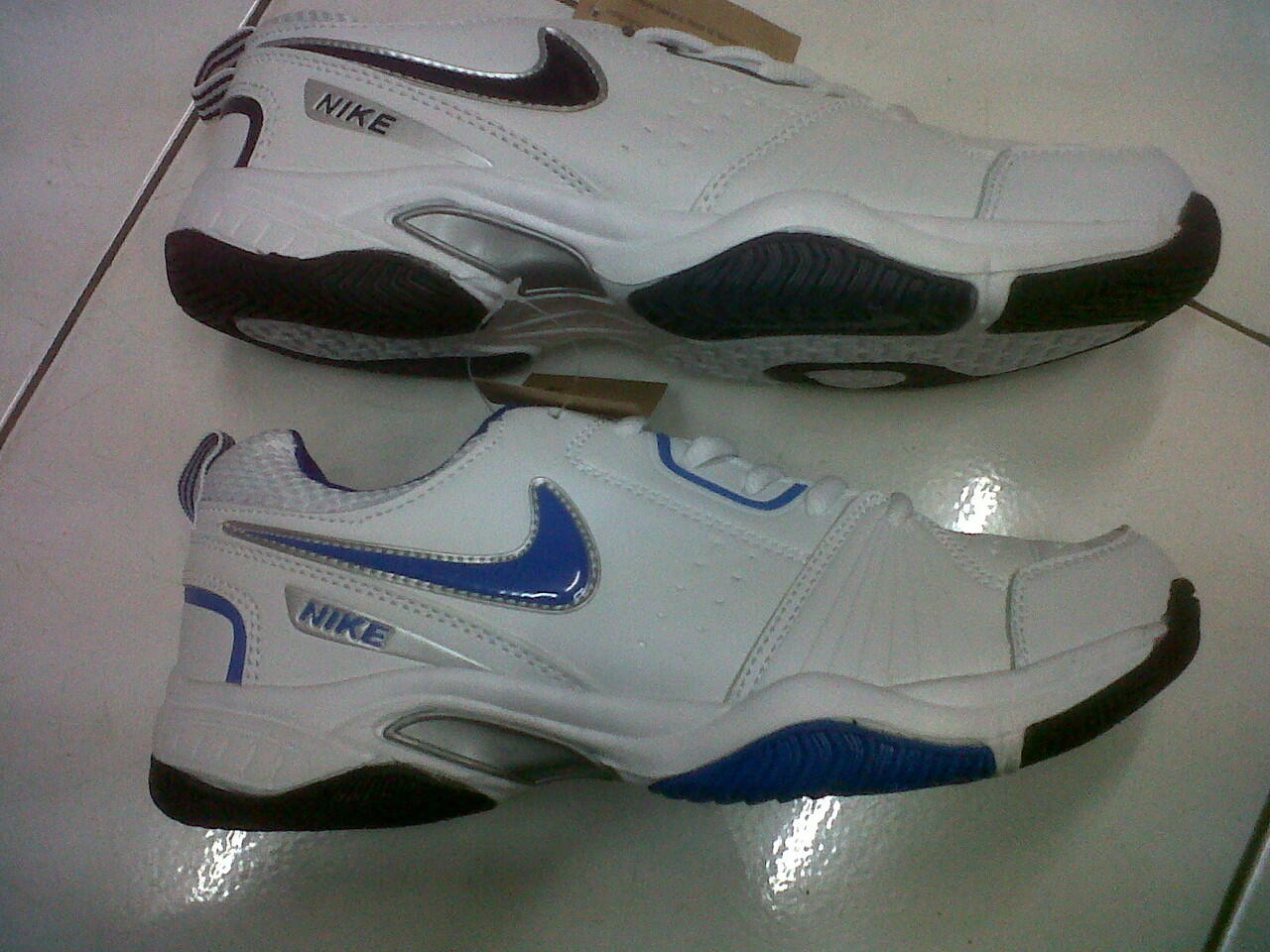 NIKE TENIS 2012