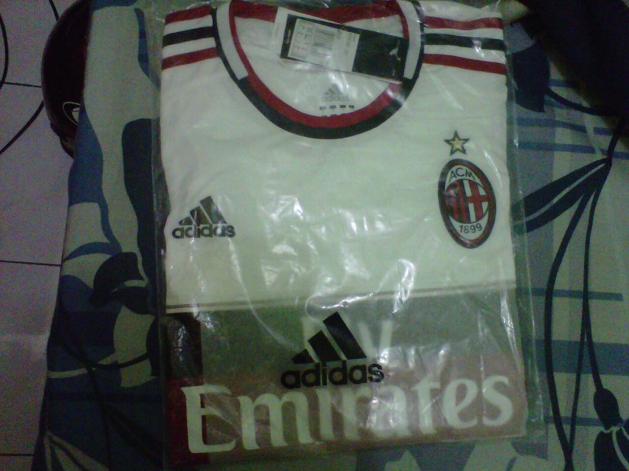 Jual Jersey Grade Ori (KUALITAS OK) Semarang (085865248678) NO TIPU2