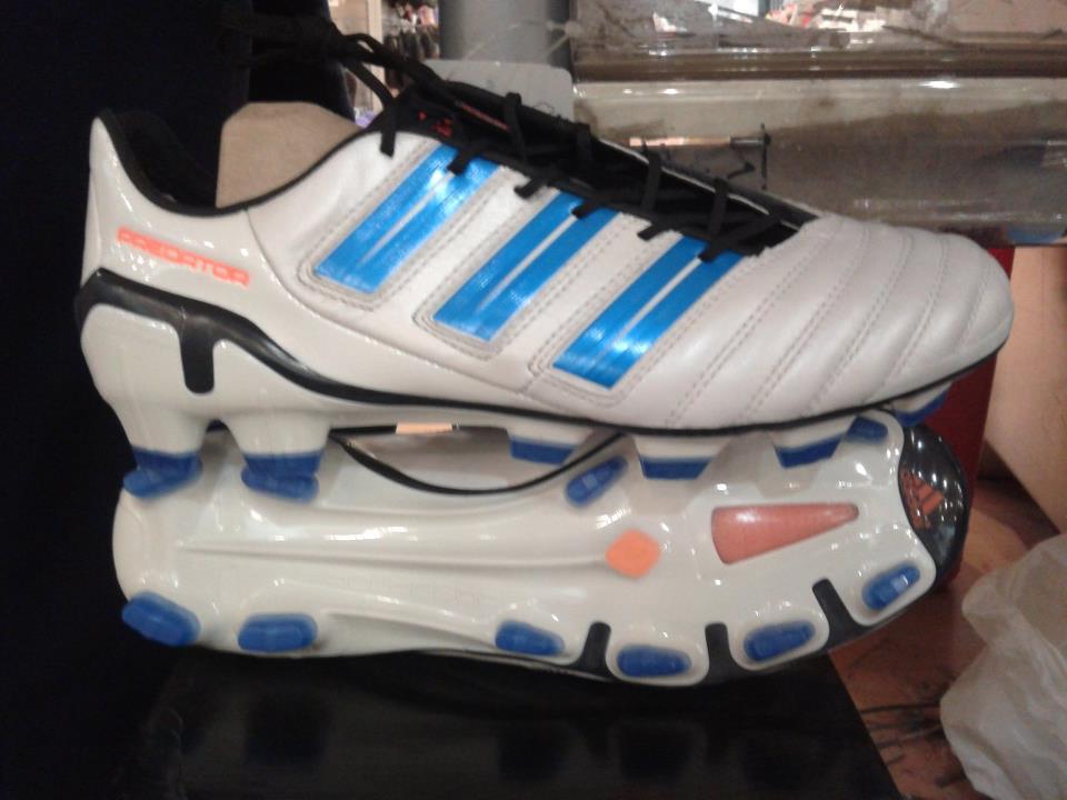 jual sepatu bola Adidas (ORIGINAL) !!!
