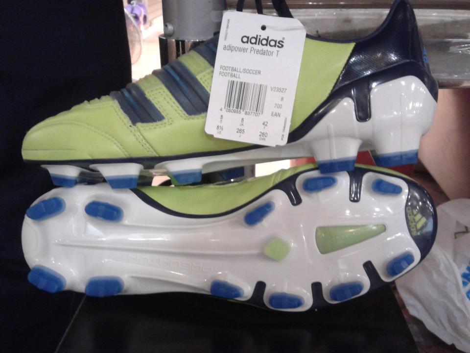 jual sepatu bola Adidas (ORIGINAL) !!!