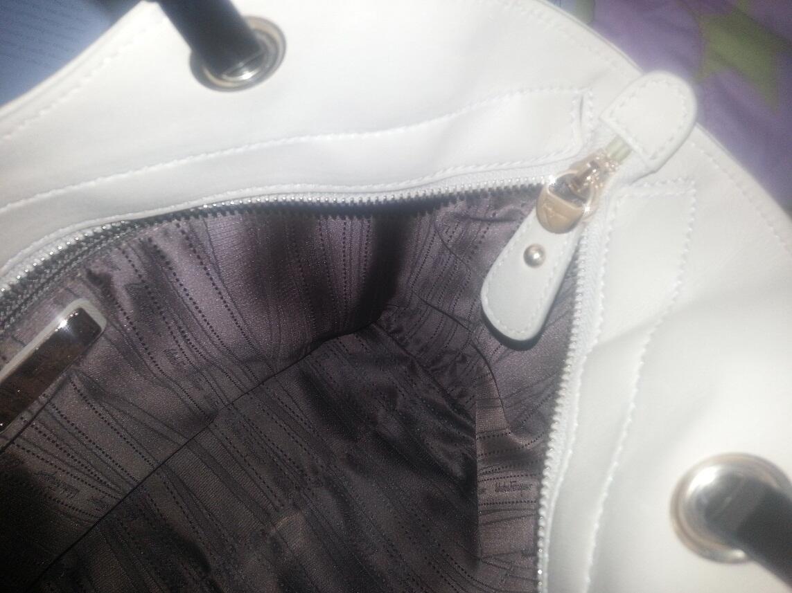 preowned salvatore ferragamo handbag good deal!