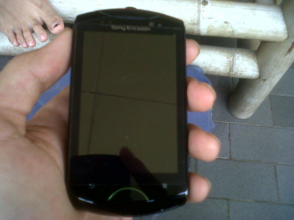 SONY ERICSSON LIVE WITH WALKMAN BLACK!