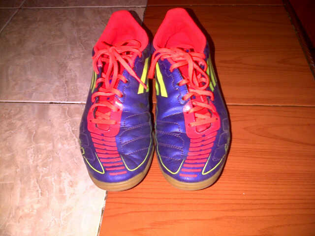 Jual Sepatu Futsal ADIDAS F5 IN! Second, MURAH!