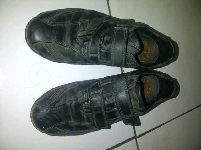 sepatu geox respira ukrn 42