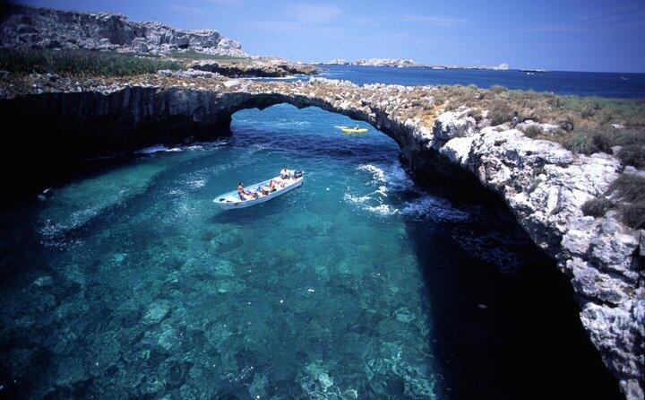 Indahnya The Hidden Beach, Marieta Island