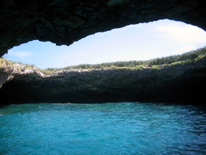 Indahnya The Hidden Beach, Marieta Island