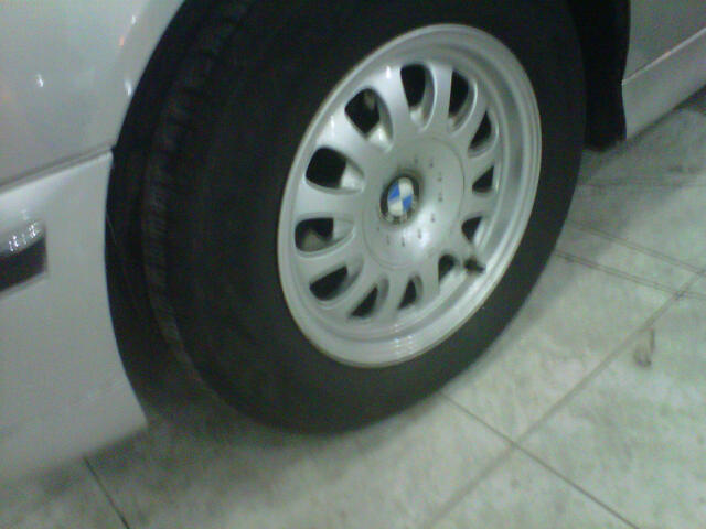 Velq OEM BMW 528i