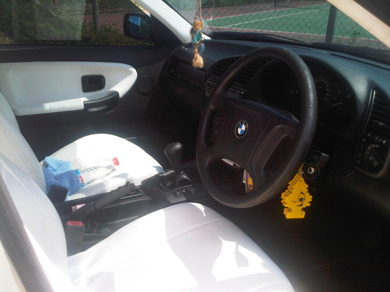 JUAL BMW 318 i